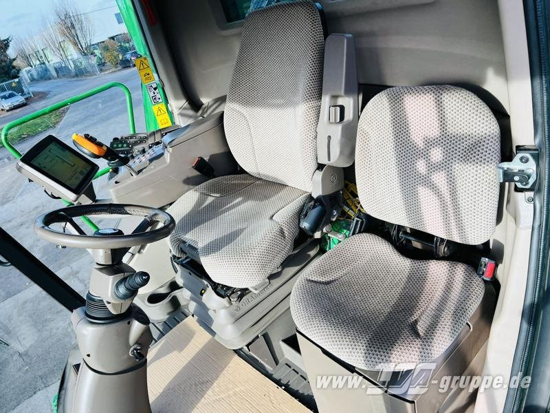 John Deere T660 - Combine harvester: picture 5 John Deere T660 - Combine harvester: picture 5