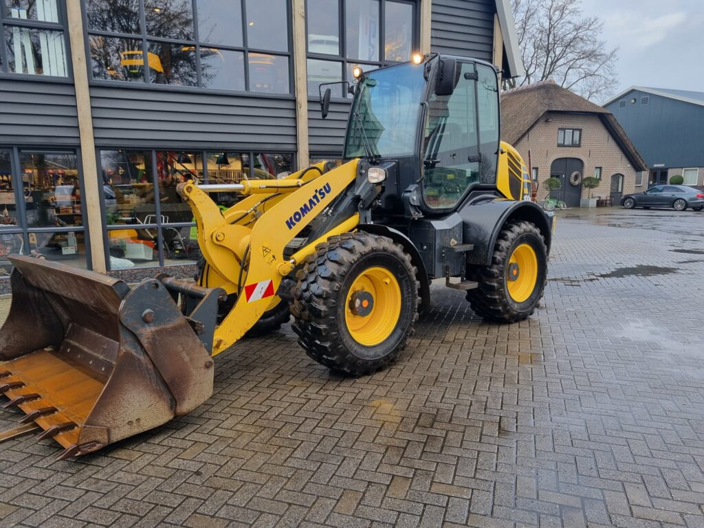KOMATSU WA 100M- SEO - Wheel loader: picture 2 KOMATSU WA 100M- SEO - Wheel loader: picture 2