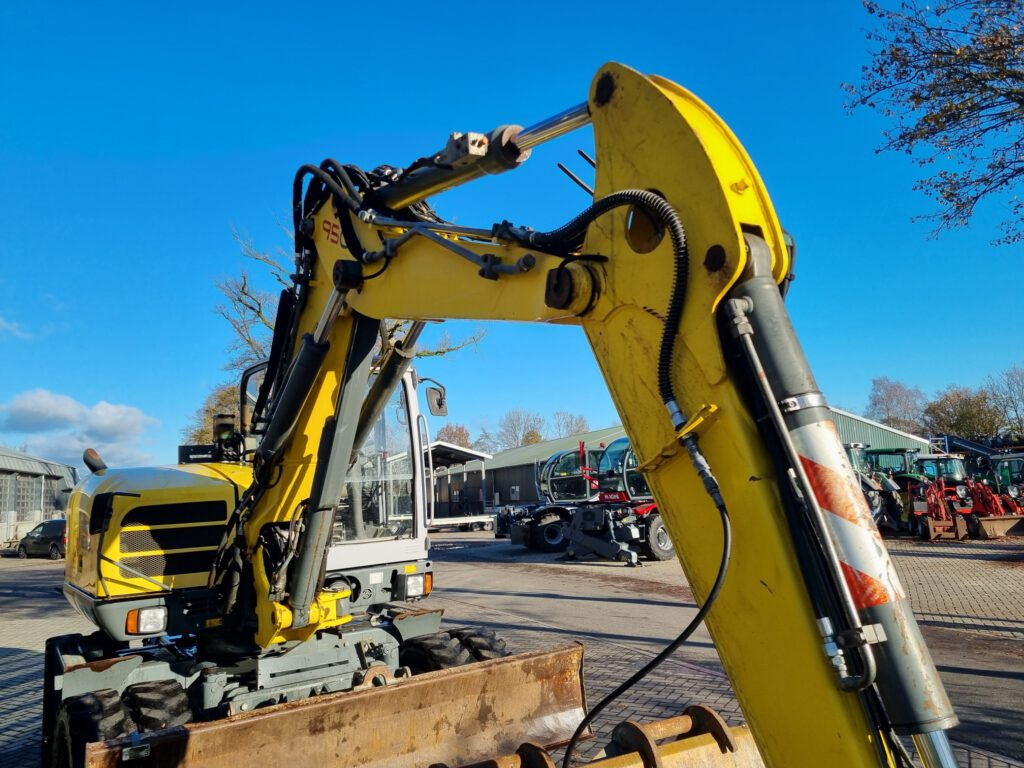 Wheel excavator NEUSON 9503: picture 7