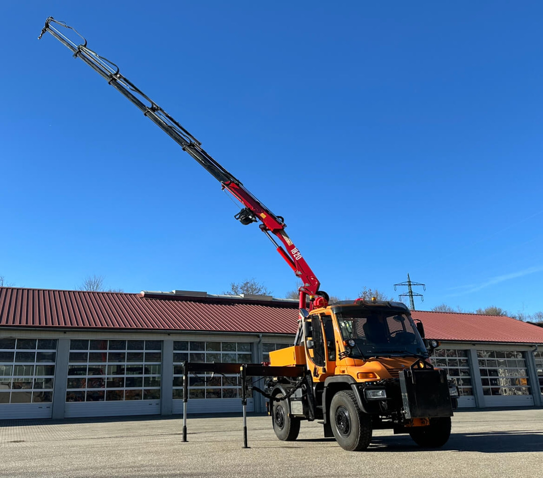 Unimog 400 - U400 405 25177 mit Wechselkran Merced - Municipal/ Special vehicle: picture 1 Unimog 400 - U400 405 25177 mit Wechselkran Merced - Municipal/ Special vehicle: picture 1