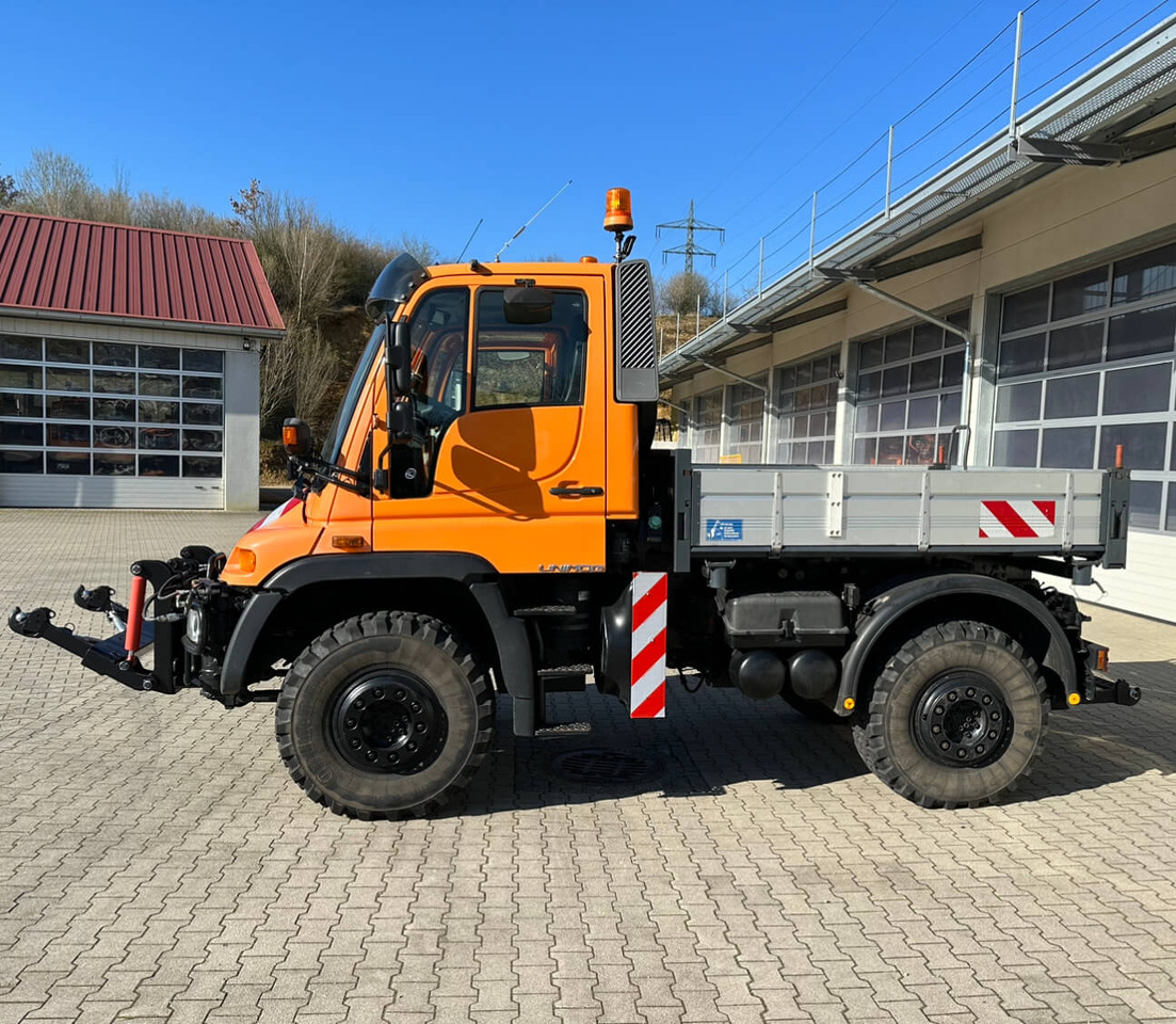 Unimog 400 - U400 405 02734 mit Heckkraftheber Mer - Tipper: picture 2 Unimog 400 - U400 405 02734 mit Heckkraftheber Mer - Tipper: picture 2
