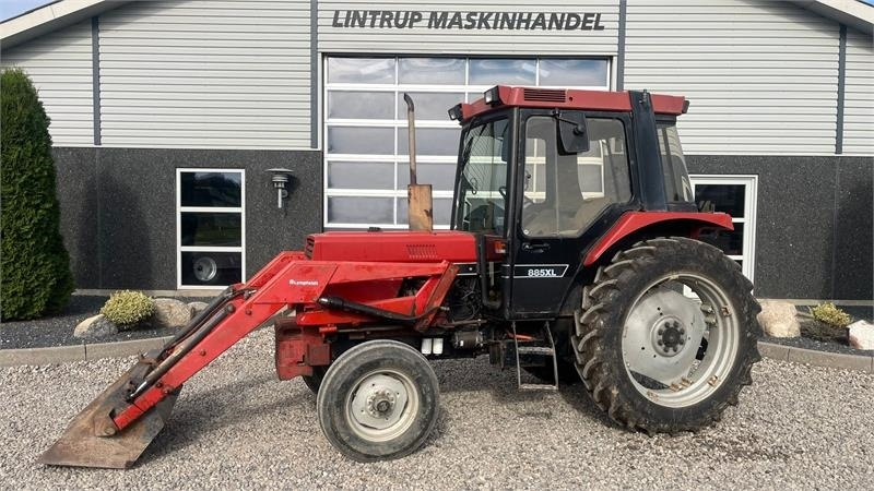 Case IH 885 XL Med frontlæsser - Farm tractor: picture 1 Case IH 885 XL Med frontlæsser - Farm tractor: picture 1