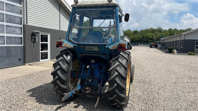 Farm tractor Ford 6700: picture 13