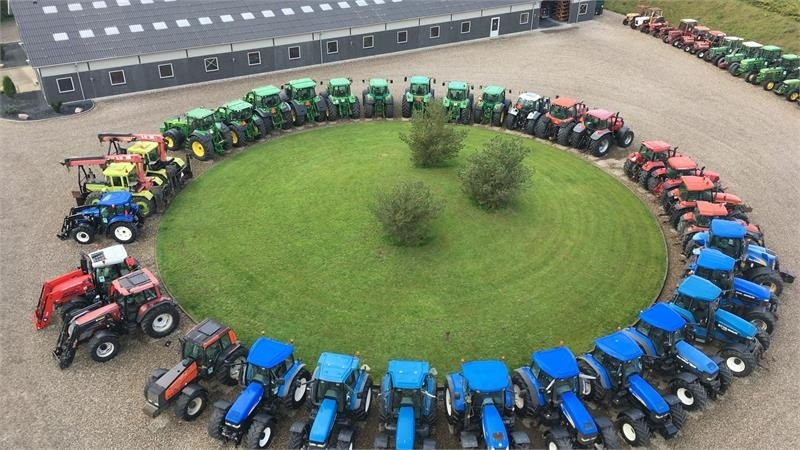 Farm tractor Ford 6700: picture 17