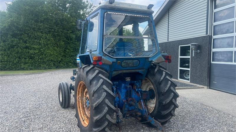 Farm tractor Ford 6700: picture 10