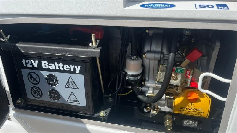 Hyundai DHY8500SE-T 7,0kW diesel - Generator set: picture 5 Hyundai DHY8500SE-T 7,0kW diesel - Generator set: picture 5