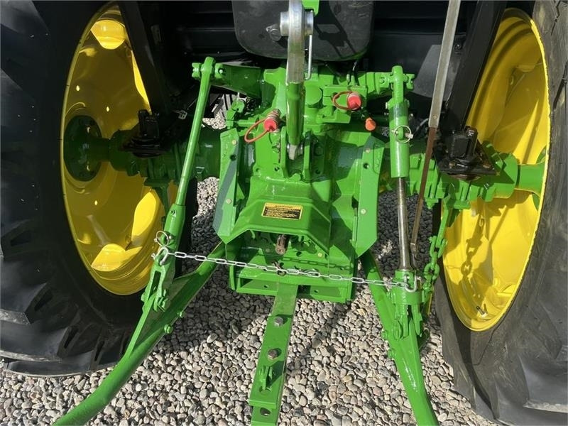 John Deere 2040 Traktoren er professionelt sat i stand og mal - Farm tractor: picture 3 John Deere 2040 Traktoren er professionelt sat i stand og mal - Farm tractor: picture 3