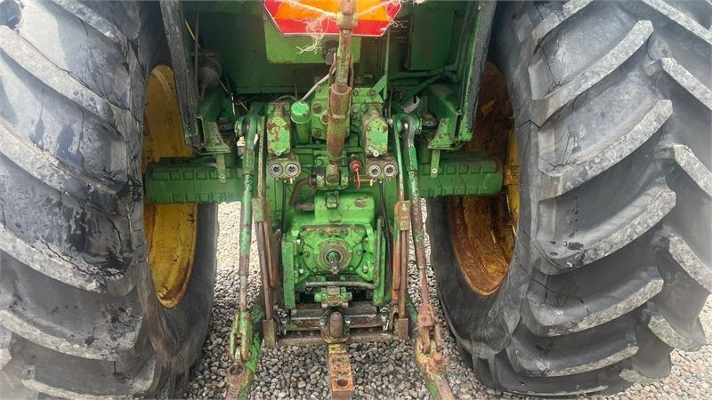 John Deere 4430 Med Powershift - Farm tractor: picture 4 John Deere 4430 Med Powershift - Farm tractor: picture 4