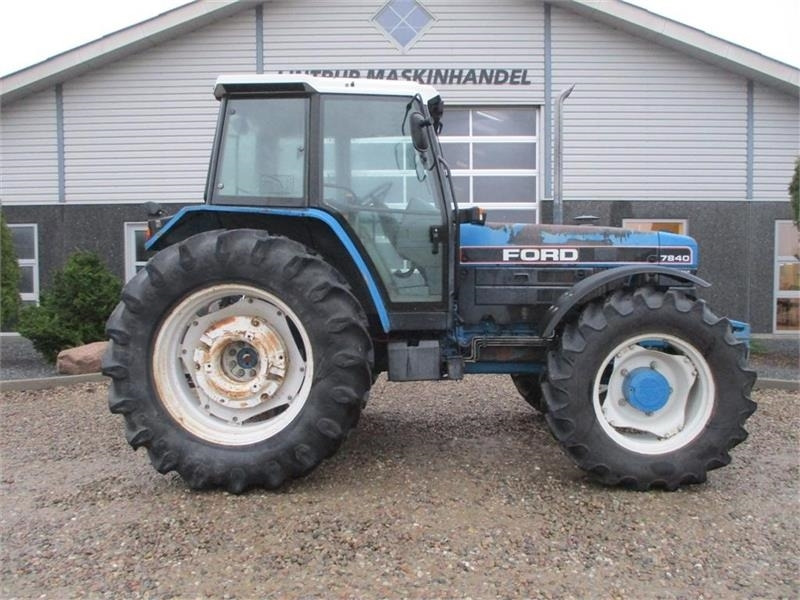 New Holland 7840 SLE, med rigtig god dæk montering og knap på - Farm tractor: picture 2 New Holland 7840 SLE, med rigtig god dæk montering og knap på - Farm tractor: picture 2