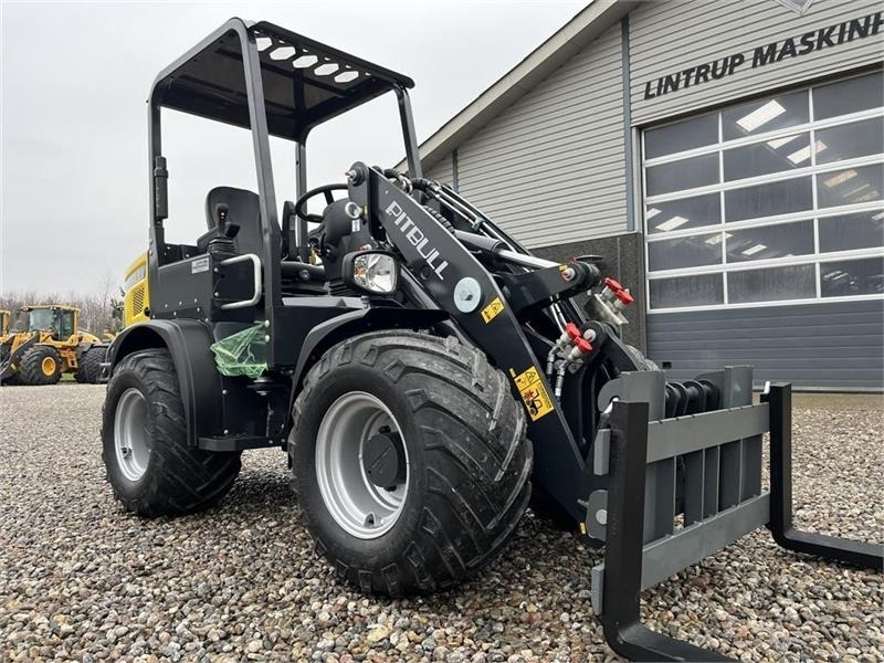 Pitbull X24-26V med lyspakke, 400mm hjulmontering og palle - Compact loader: picture 5 Pitbull X24-26V med lyspakke, 400mm hjulmontering og palle - Compact loader: picture 5