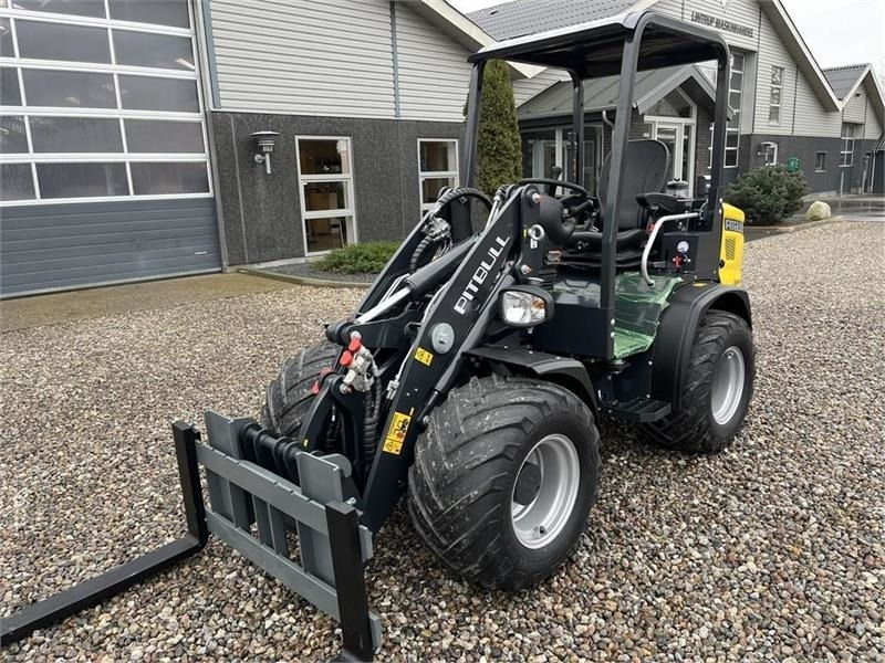 Pitbull X24-26V med lyspakke og 400mm hjulmontering. - Compact loader: picture 3 Pitbull X24-26V med lyspakke og 400mm hjulmontering. - Compact loader: picture 3