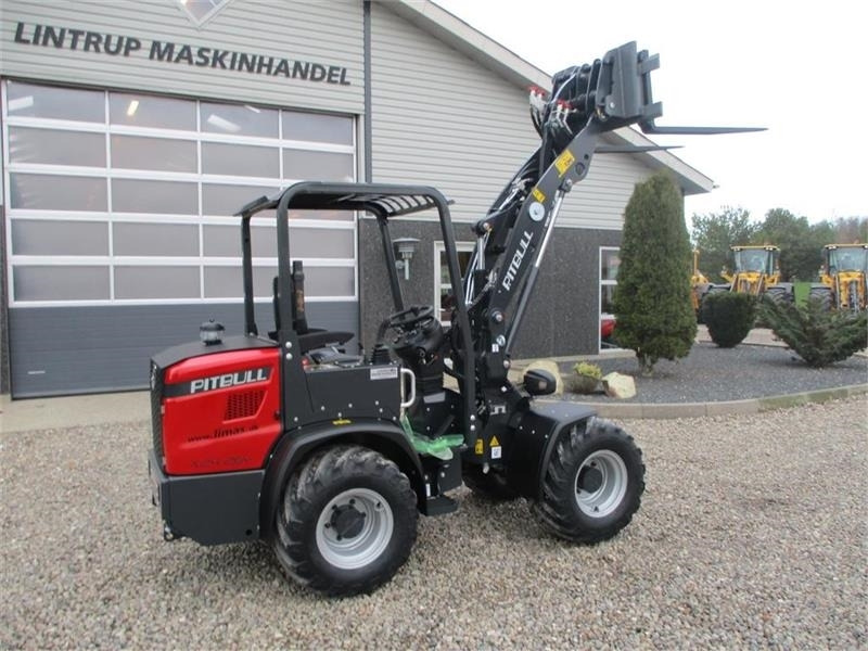 Pitbull X24-26V med lyspakke og 400mm hjulmontering. - Compact loader: picture 5 Pitbull X24-26V med lyspakke og 400mm hjulmontering. - Compact loader: picture 5