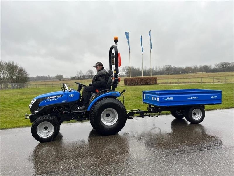 Solis 1,5 tons tipvogn - Compact tractor: picture 2 Solis 1,5 tons tipvogn - Compact tractor: picture 2