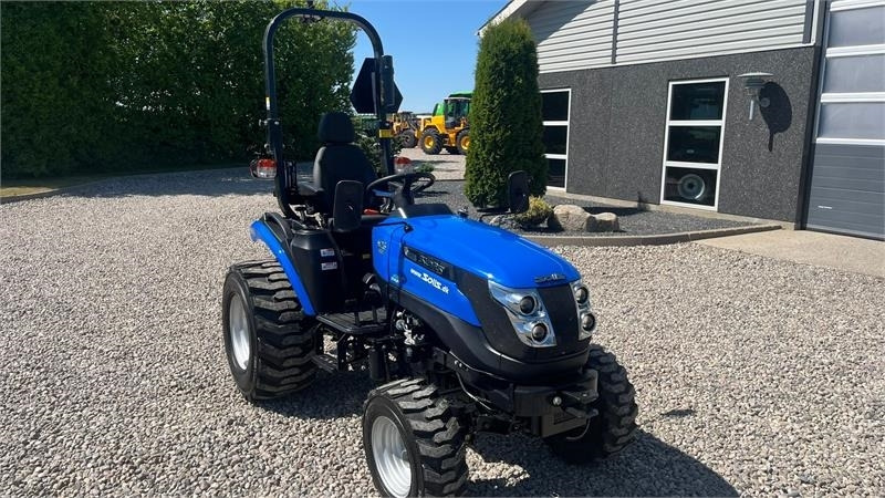 Lease a Solis H26 HST Hydrostat. Industrihjul Solis H26 HST Hydrostat. Industrihjul: picture 19 Lease a Solis H26 HST Hydrostat. Industrihjul Solis H26 HST Hydrostat. Industrihjul: picture 19