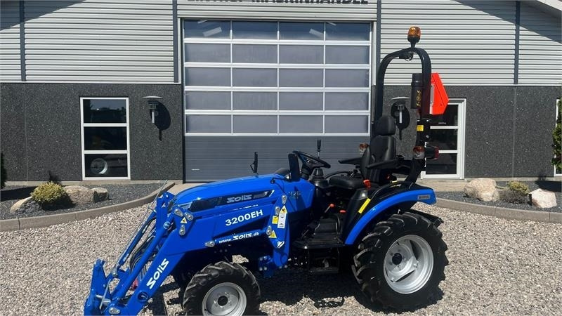 Solis H26 HST Med Frontlæsser - Farm tractor: picture 1 Solis H26 HST Med Frontlæsser - Farm tractor: picture 1