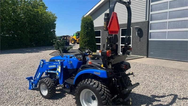 Solis H26 HST Med Frontlæsser og GardenPro dæk - Municipal tractor: picture 3 Solis H26 HST Med Frontlæsser og GardenPro dæk - Municipal tractor: picture 3