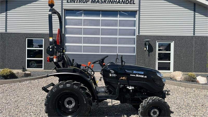 Municipal tractor Solis S26 Limited Edition i sort 6+2 Gearmaskine med Ser: picture 14