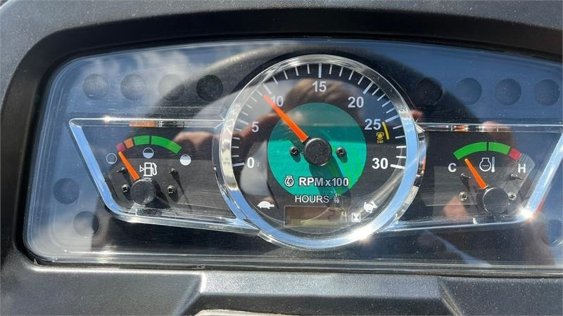 Municipal tractor Solis S26 Limited Edition i sort 6+2 Gearmaskine med Ser: picture 10