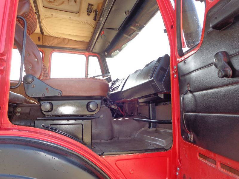 Lease a Mercedes-Benz NG 2632 V10 Mercedes Benz 2632K6X4  Mercedes-Benz NG 2632 V10 Mercedes Benz 2632K6X4: picture 9