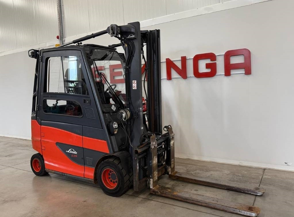 Linde 10984 - E25 - Electric forklift: picture 1 Linde 10984 - E25 - Electric forklift: picture 1