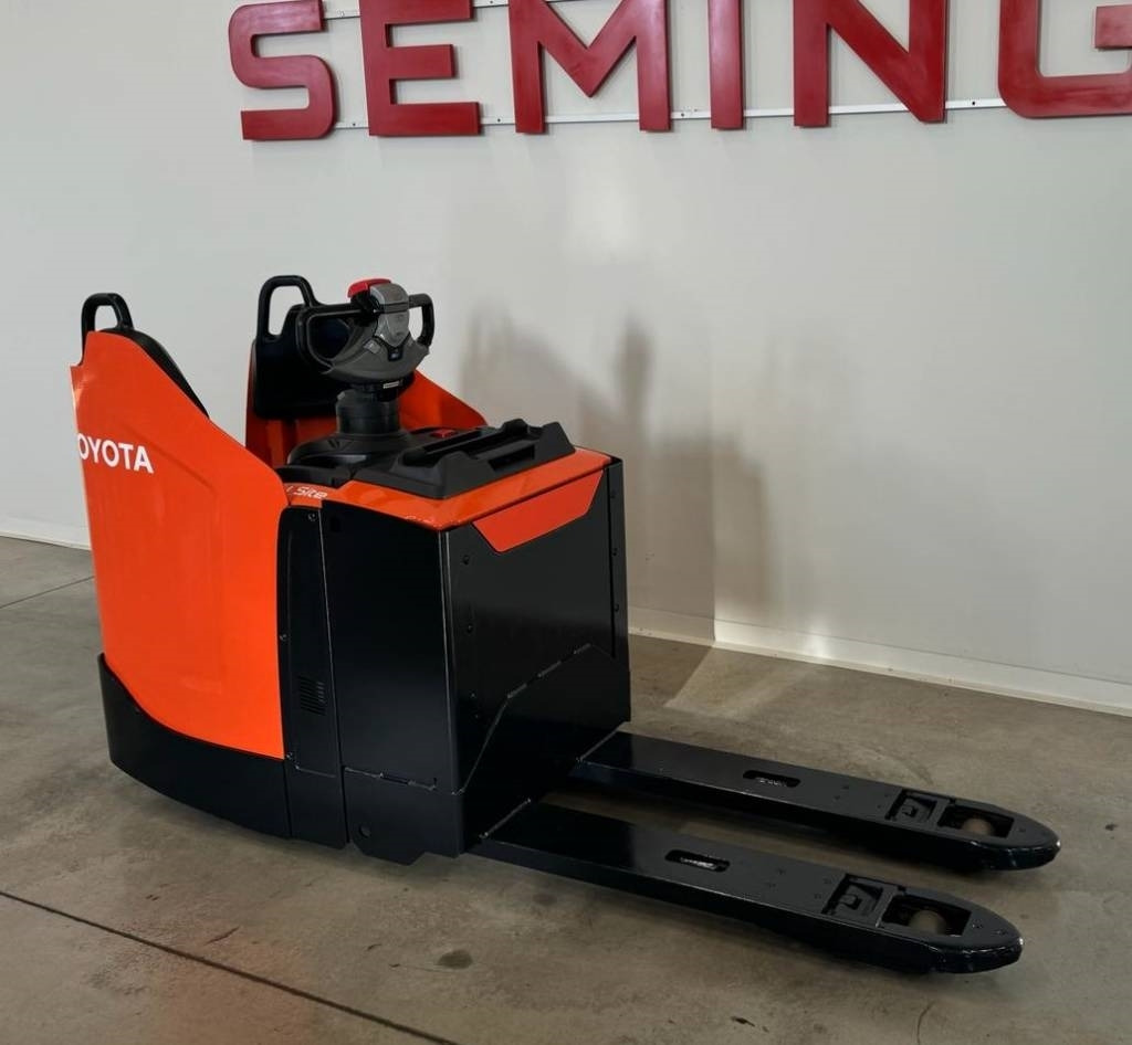 Toyota 10545 LPE200 - Pallet truck: picture 1 Toyota 10545 LPE200 - Pallet truck: picture 1