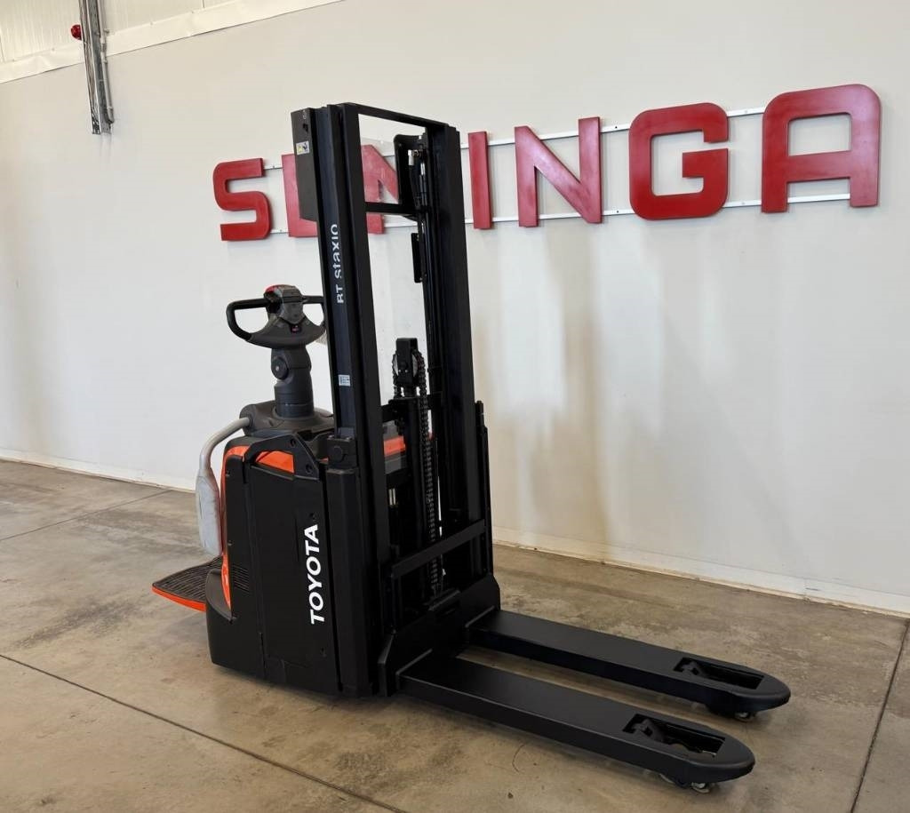 Toyota 10918 SPE120L - Stacker: picture 3 Toyota 10918 SPE120L - Stacker: picture 3