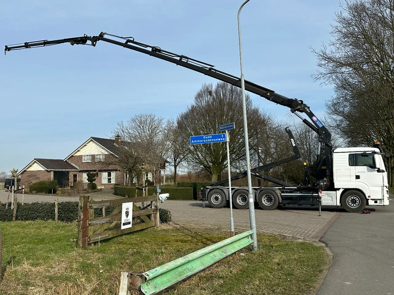 MAN TGS 35.500 8x4!!TRIPLE!!HMF 32TM/FLYJIB/HOOKLIFT!!EURO6!! ROOF/DACH/CONSTRUCTION!!203tkm!! TOP!! - Hook lift truck, Crane truck: picture 5 MAN TGS 35.500 8x4!!TRIPLE!!HMF 32TM/FLYJIB/HOOKLIFT!!EURO6!! ROOF/DACH/CONSTRUCTION!!203tkm!! TOP!! - Hook lift truck, Crane truck: picture 5