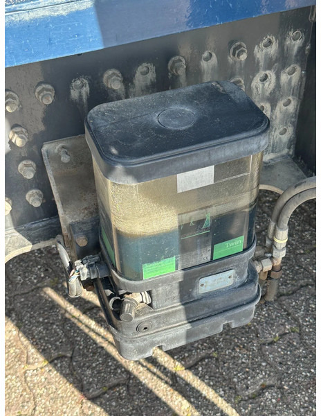 Lease a Volvo FM 400 !!RIJPLATEN AUTO!!10x4!!BESTUURBAAR VANAF DE KRAAN!! Volvo FM 400 !!RIJPLATEN AUTO!!10x4!!BESTUURBAAR VANAF DE KRAAN!!: picture 16 Lease a Volvo FM 400 !!RIJPLATEN AUTO!!10x4!!BESTUURBAAR VANAF DE KRAAN!! Volvo FM 400 !!RIJPLATEN AUTO!!10x4!!BESTUURBAAR VANAF DE KRAAN!!: picture 16