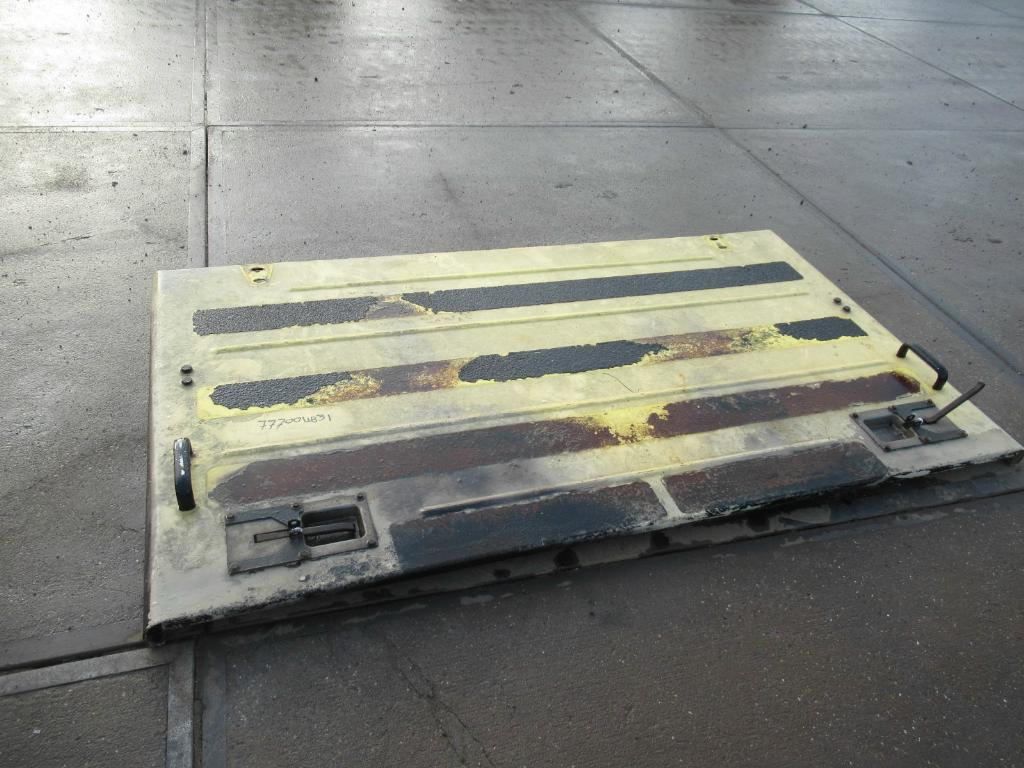 Bomag BC1172RB - - Door and parts for Construction machinery: picture 1 Bomag BC1172RB - - Door and parts for Construction machinery: picture 1