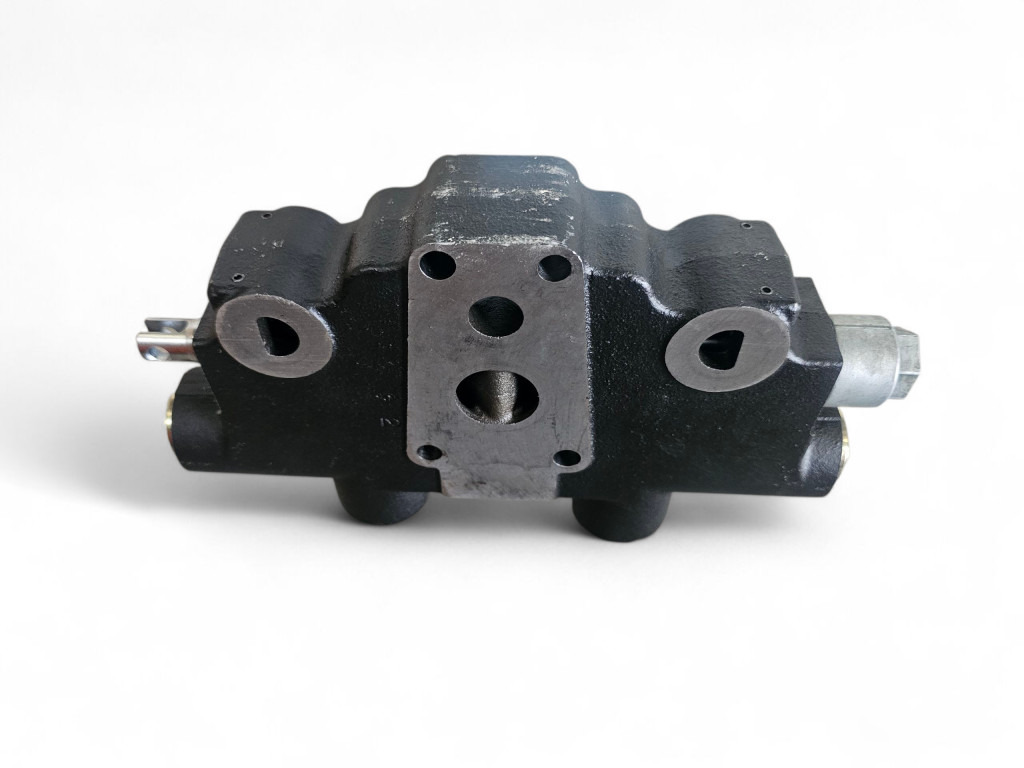 Case 375782A2R - 375782A1 - Hydraulic valve for Construction machinery: picture 3 Case 375782A2R - 375782A1 - Hydraulic valve for Construction machinery: picture 3