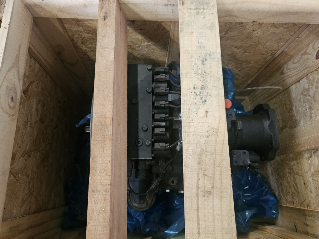 Case 84327511 - 84327511R - Gearbox for Construction machinery: picture 2 Case 84327511 - 84327511R - Gearbox for Construction machinery: picture 2