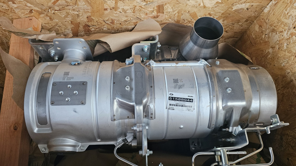 Case 8983703980 - 51588944 - Catalytic converter for Construction machinery: picture 1 Case 8983703980 - 51588944 - Catalytic converter for Construction machinery: picture 1