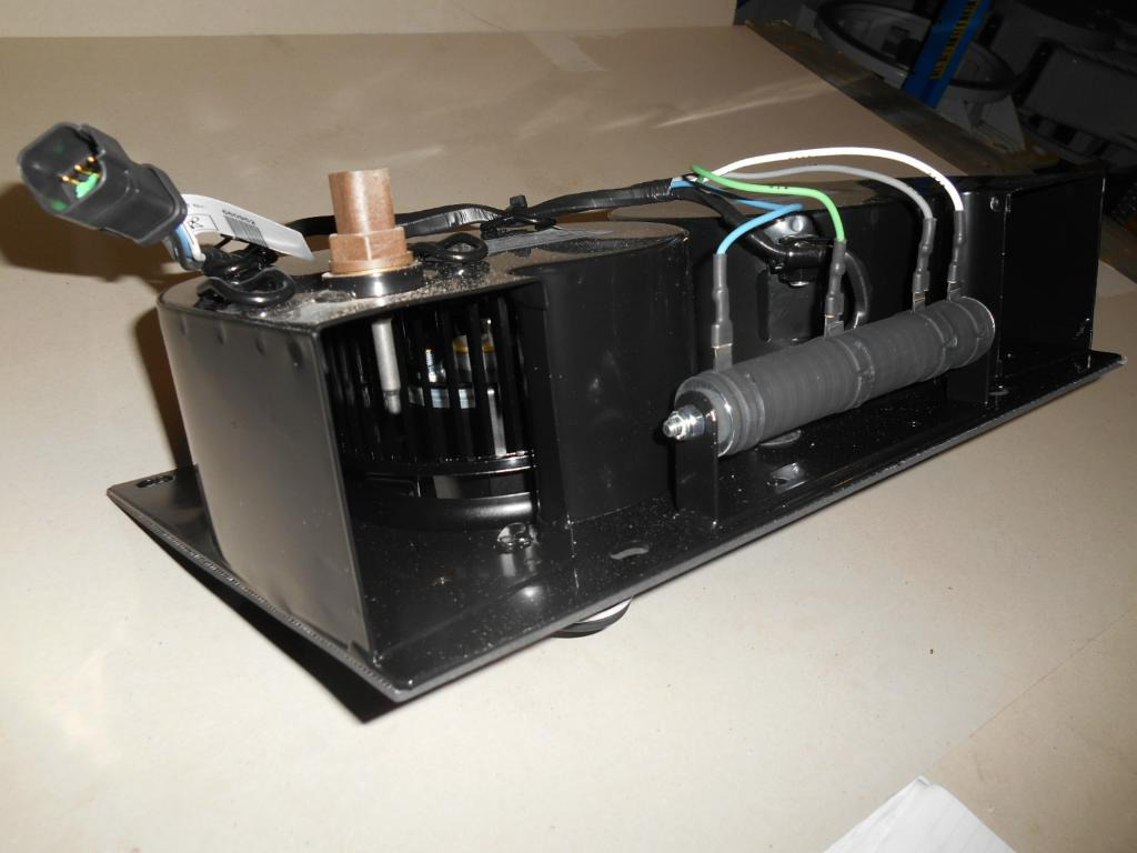 Caterpillar 3085073 - 3106058 - Heating/ Ventilation for Construction machinery: picture 3 Caterpillar 3085073 - 3106058 - Heating/ Ventilation for Construction machinery: picture 3