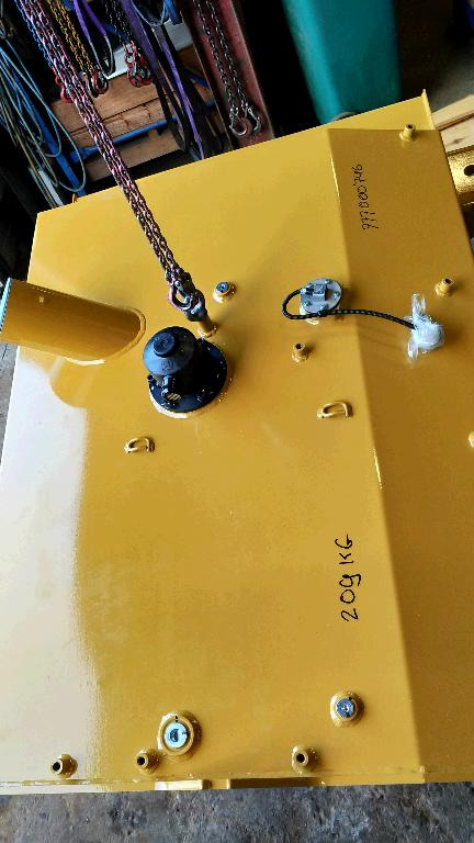 Caterpillar 4362390 - Fuel tank for Construction machinery: picture 3 Caterpillar 4362390 - Fuel tank for Construction machinery: picture 3