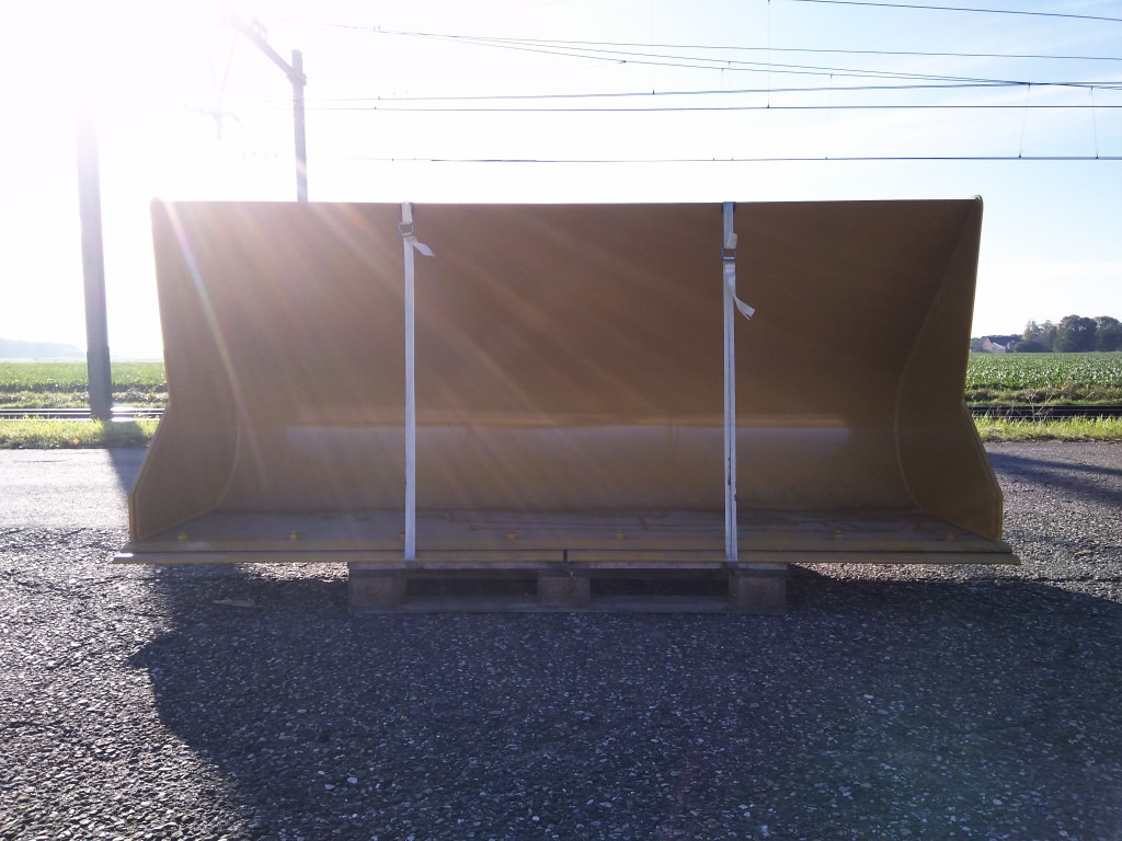 Caterpillar 4586801 - 3377408 - Loader bucket: picture 1 Caterpillar 4586801 - 3377408 - Loader bucket: picture 1