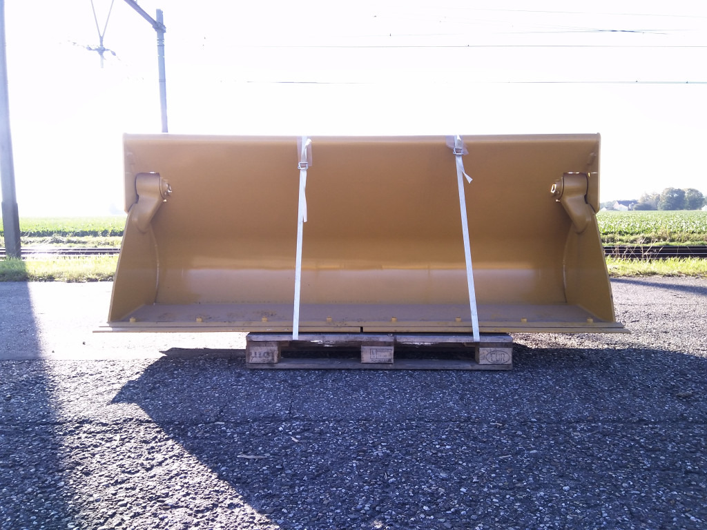 Caterpillar 4586812 - 3377418 - Loader bucket: picture 1 Caterpillar 4586812 - 3377418 - Loader bucket: picture 1