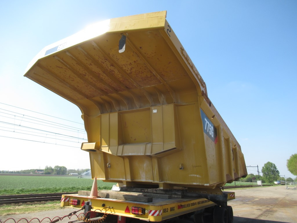 Caterpillar 775G - - Tipper body: picture 1 Caterpillar 775G - - Tipper body: picture 1