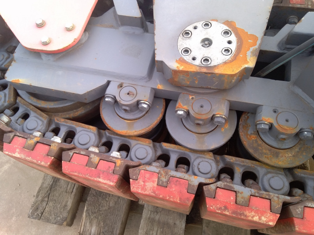 Dynapac PL1000F - - Undercarriage parts for Construction machinery: picture 3 Dynapac PL1000F - - Undercarriage parts for Construction machinery: picture 3