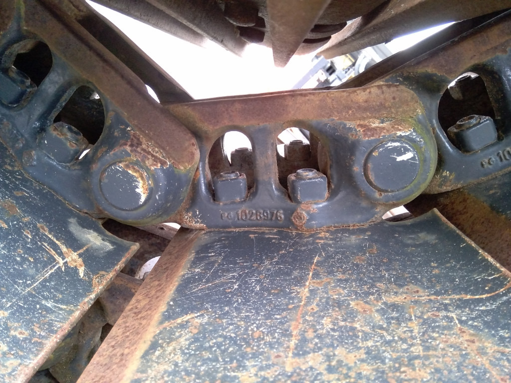 Hitachi 1028976 - Track for Construction machinery: picture 4 Hitachi 1028976 - Track for Construction machinery: picture 4