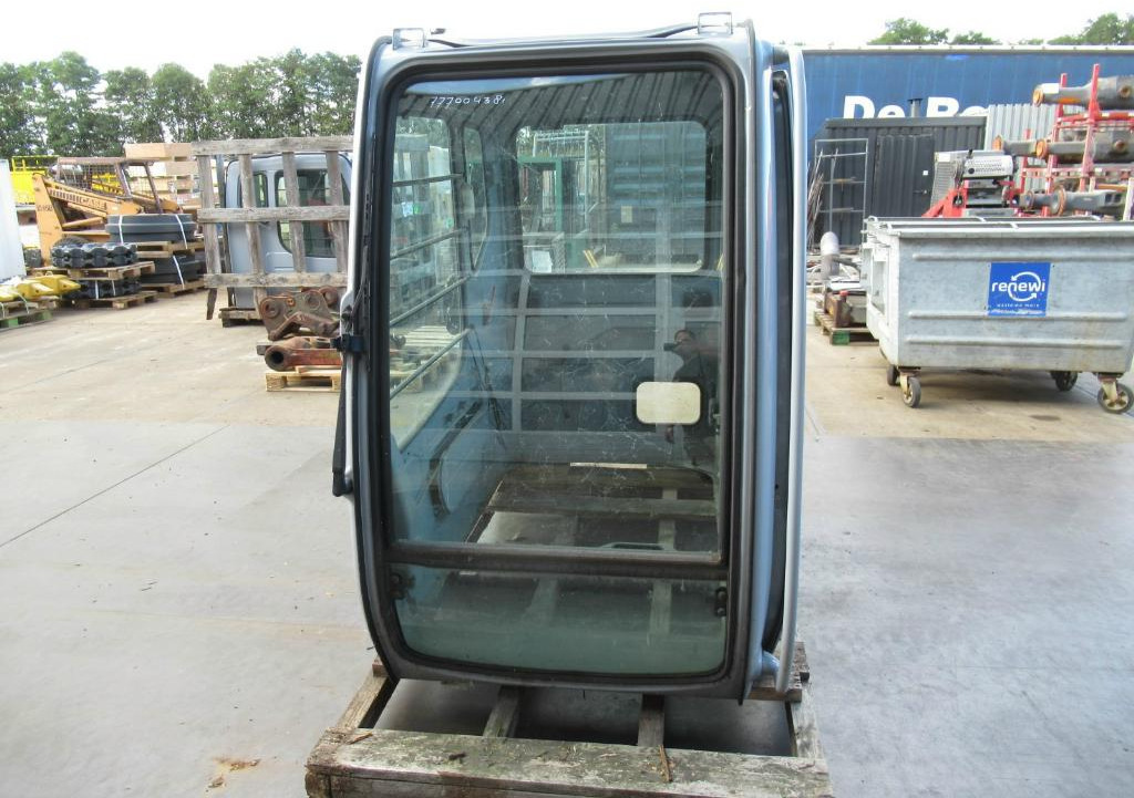 Hitachi EX-5 - 4383439 - Cab for Construction machinery: picture 4 Hitachi EX-5 - 4383439 - Cab for Construction machinery: picture 4