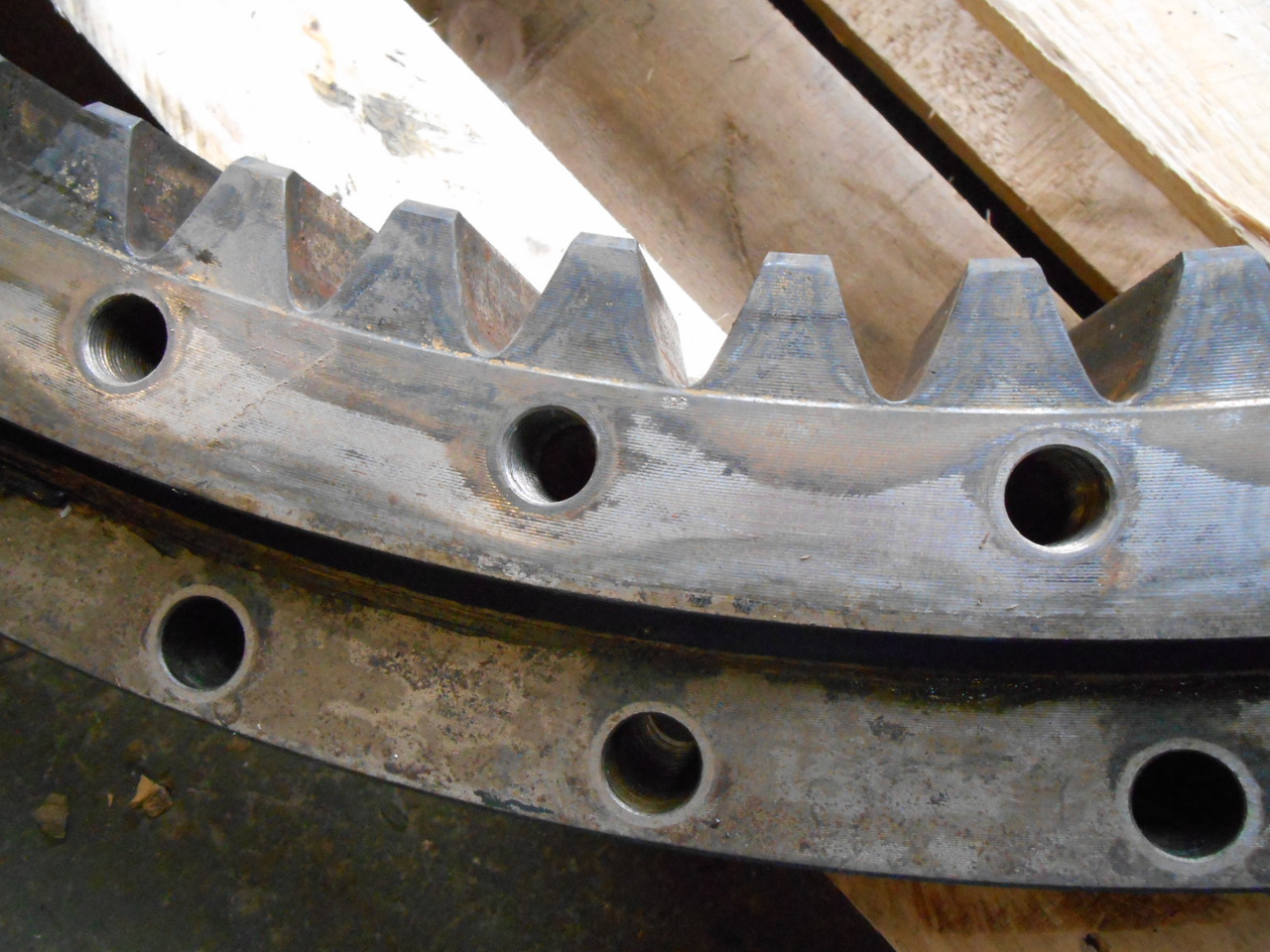 Hitachi EX220 - 9098979 - Slewing ring for Construction machinery: picture 2 Hitachi EX220 - 9098979 - Slewing ring for Construction machinery: picture 2