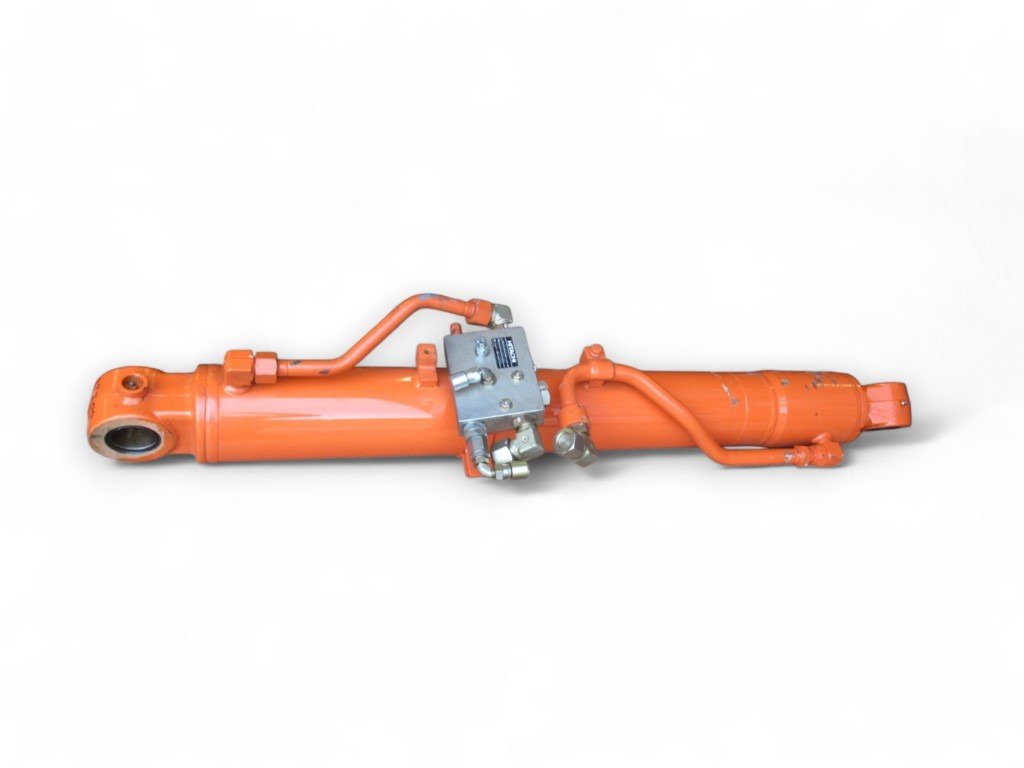 Hitachi YD00002216 - Hydraulic cylinder for Construction machinery: picture 1 Hitachi YD00002216 - Hydraulic cylinder for Construction machinery: picture 1