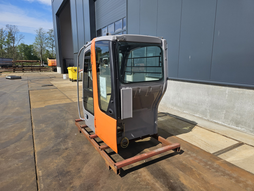 Hitachi ZX-1 Short Swing - 9230646 - Cab for Construction machinery: picture 2 Hitachi ZX-1 Short Swing - 9230646 - Cab for Construction machinery: picture 2