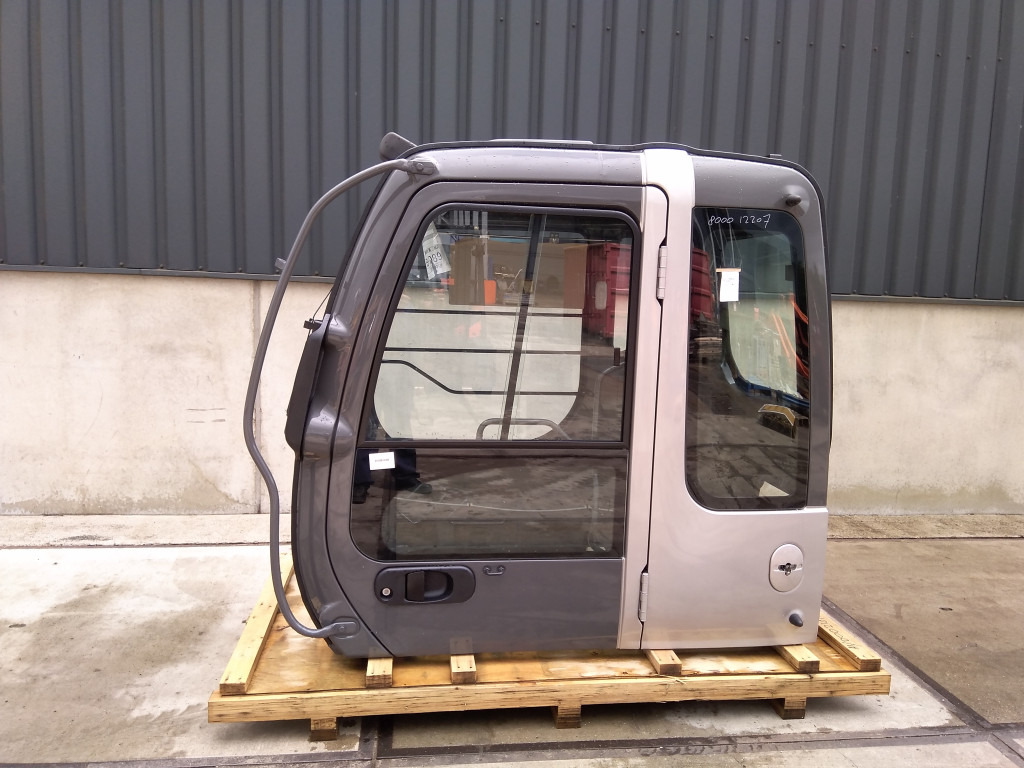 Hitachi ZX-1 ZX-3G - 4607400 - Cab for Construction machinery: picture 1 Hitachi ZX-1 ZX-3G - 4607400 - Cab for Construction machinery: picture 1