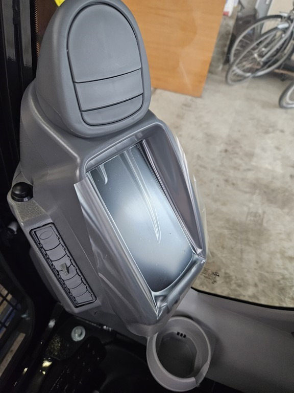 Hitachi ZX-5 ZX-6 - YA60038791 - Cab for Construction machinery: picture 4 Hitachi ZX-5 ZX-6 - YA60038791 - Cab for Construction machinery: picture 4