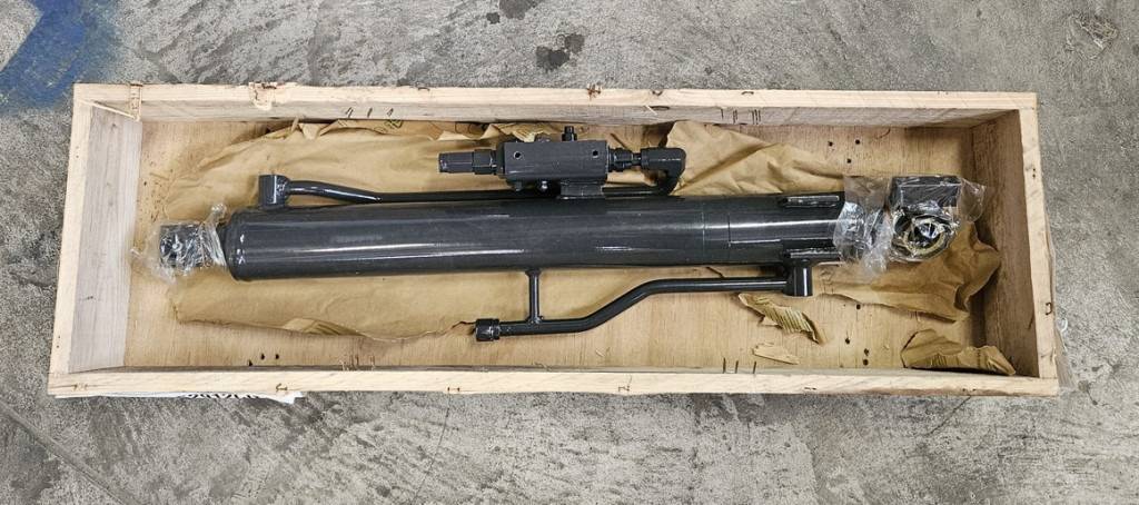 New Holland 31MK-52912CG - 31MK-52912 - Hydraulic cylinder for Construction machinery: picture 1 New Holland 31MK-52912CG - 31MK-52912 - Hydraulic cylinder for Construction machinery: picture 1