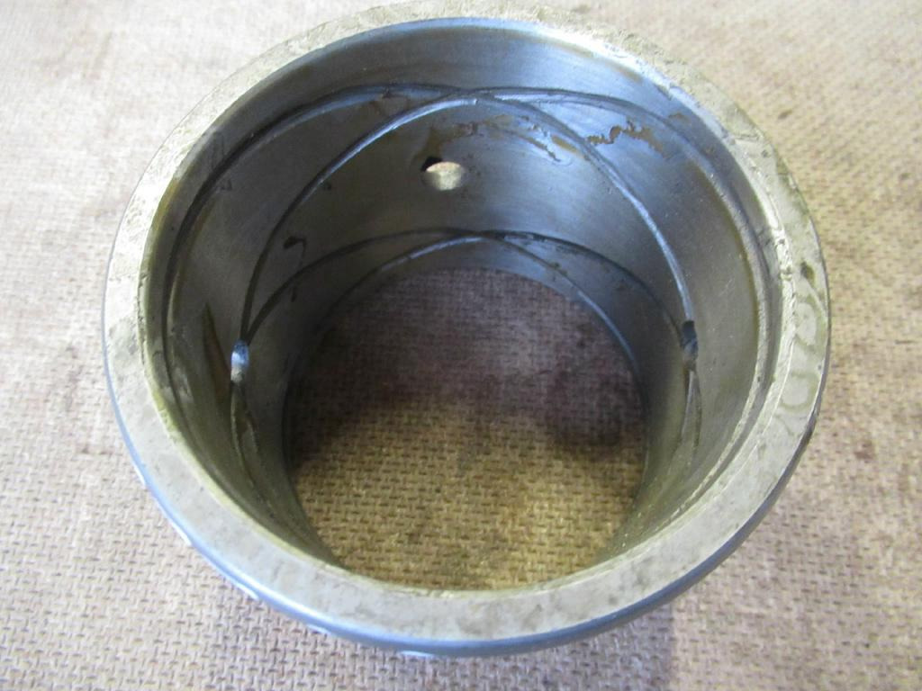 Volvo D out - Height 105x85 - - Piston/ Ring/ Bushing for Construction machinery: picture 2 Volvo D out - Height 105x85 - - Piston/ Ring/ Bushing for Construction machinery: picture 2