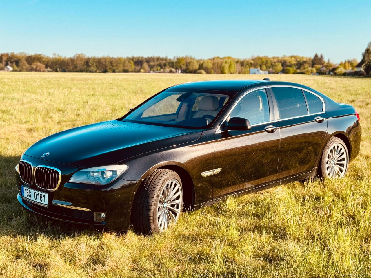 BMW 740d xDrive 4x4 Long - Sedan: picture 1 BMW 740d xDrive 4x4 Long - Sedan: picture 1