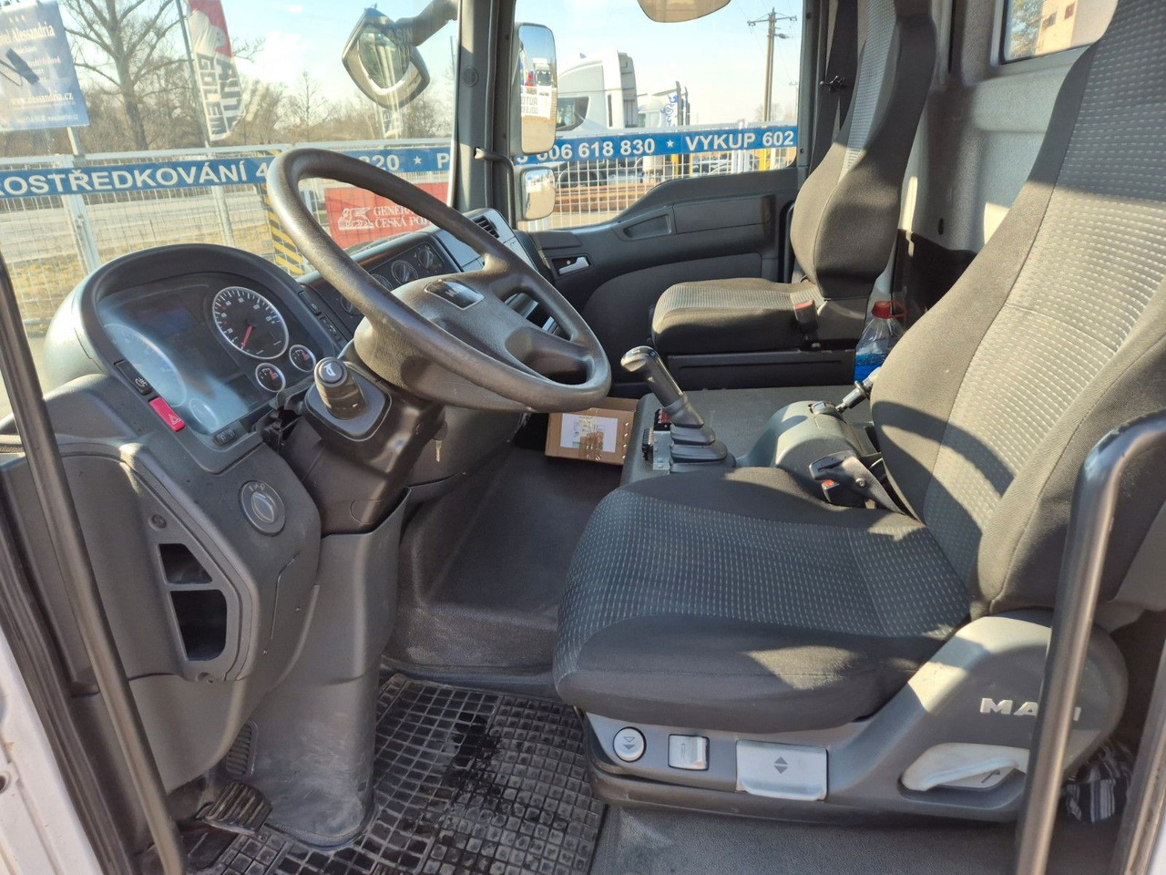 Hook lift truck, Crane truck MAN TGL 12.180 4X2 BL: picture 14