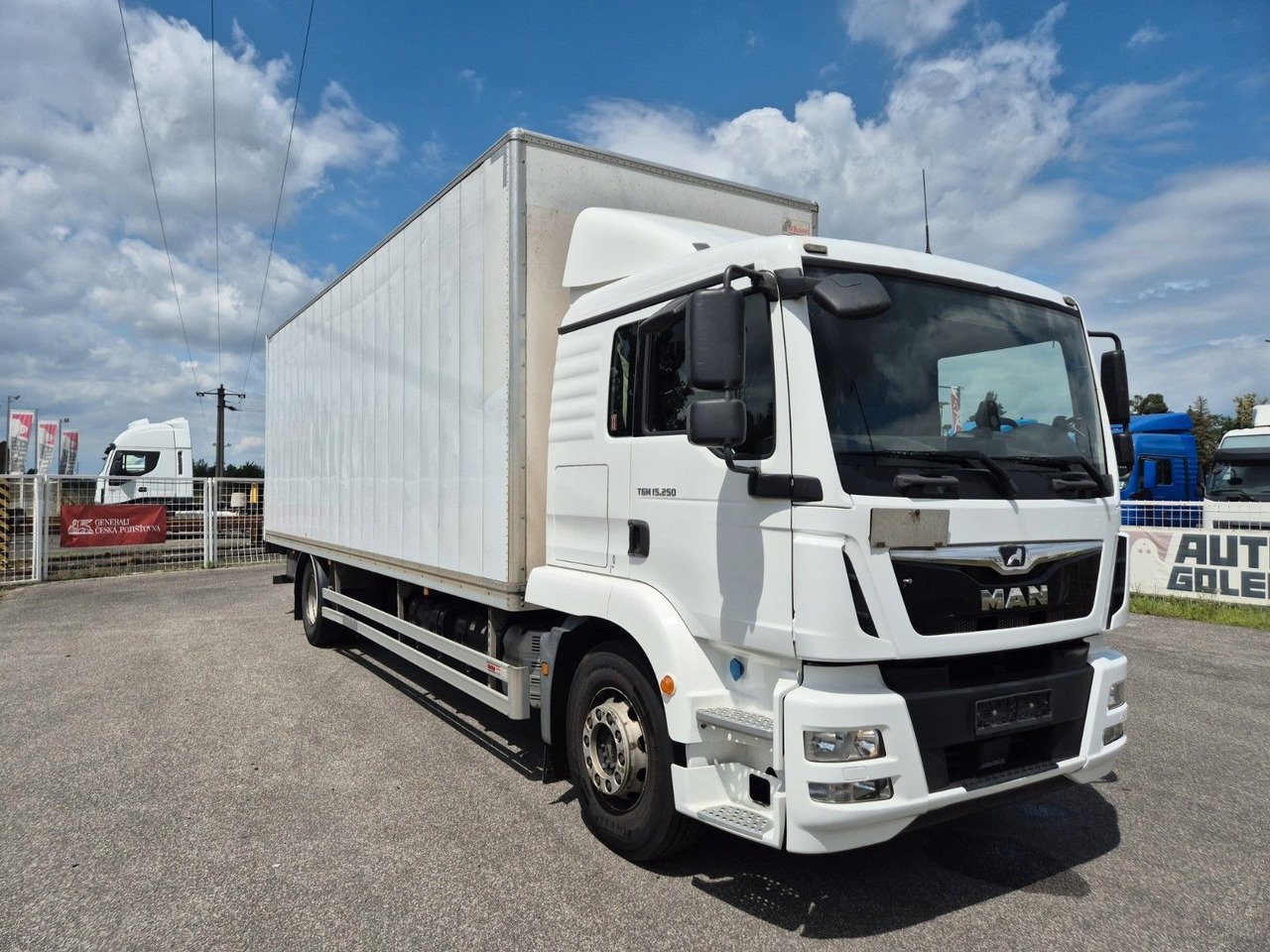 MAN TGM 15.250 - Box truck: picture 3 MAN TGM 15.250 - Box truck: picture 3